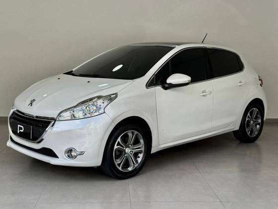 PEUGEOT 208 1.6 GRIFFE 16V FLEX 4P AUTOMÁTICO PEUGEOT 208 1.6 GRIFFE 16V FLEX 4P AUTOMÁTICO